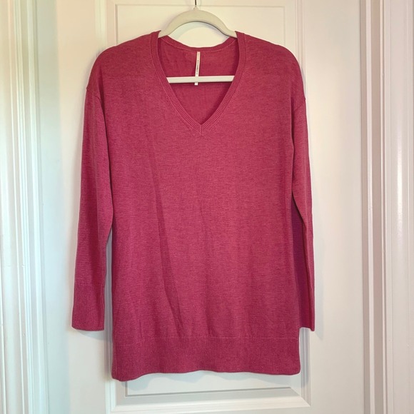 Anthropologie Tops - Anthropologie Pink Long Sleeve V-Neck Tunic Top XS Fits S/M Preppy Minimalist